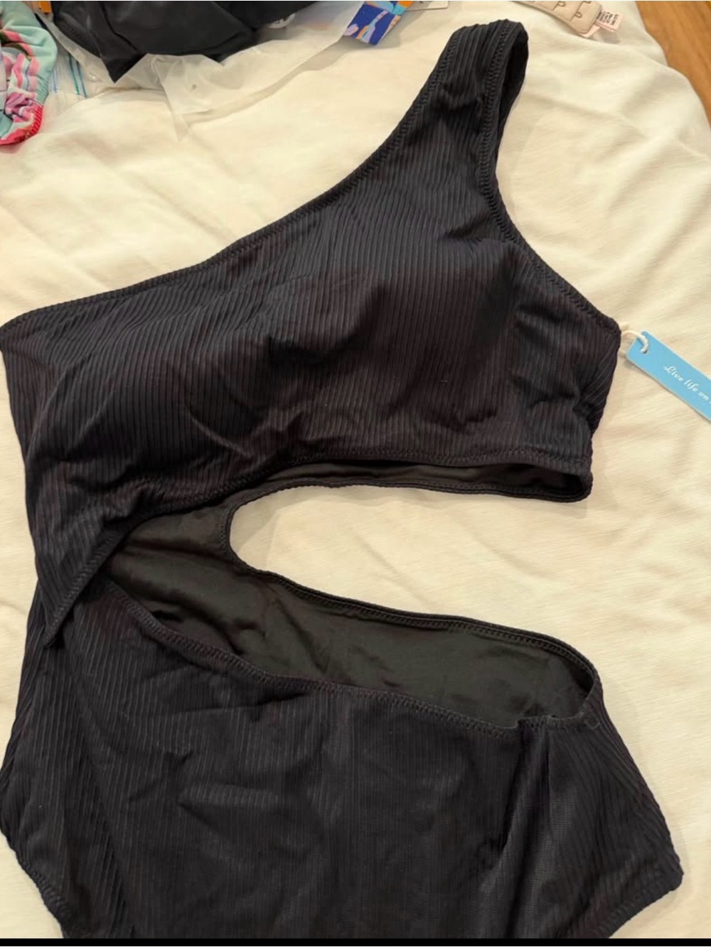 Cupshe Black One-Shoulder Cutout Ribbed One-Piece Swimsuit